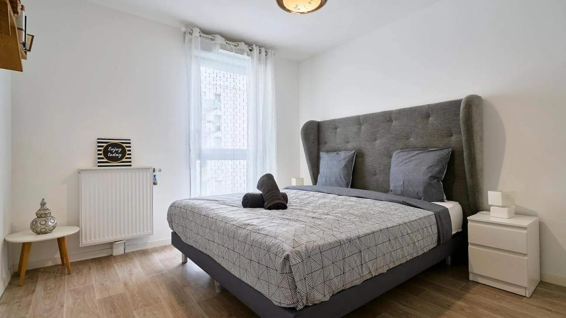 Appartement T4 Moderne Et Spacieux A Lilla 0*,