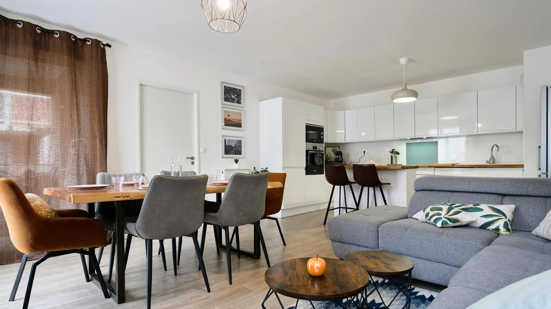 Appartement T4 Moderne Et Spacieux A Lilla Appartamento